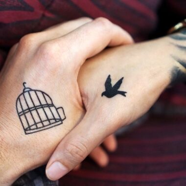 rencontre entre tatoué