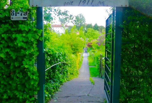 Entrée d'une Kolonie à Berlin : jardin communautaire