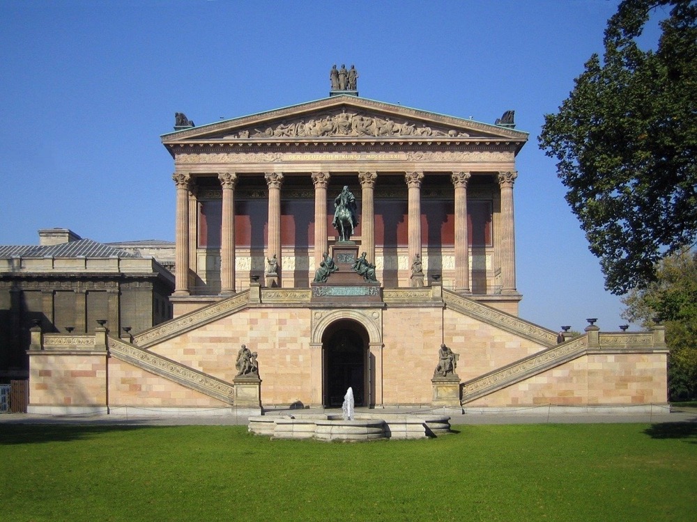 L'Alte Nationalgalerie sur l'île aux musées à Berlin