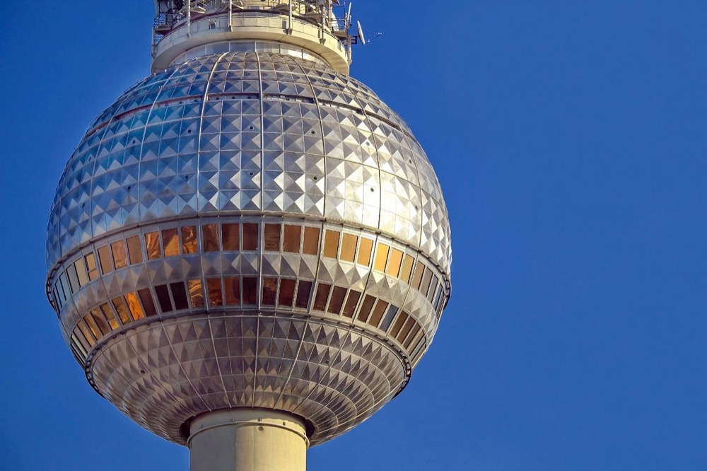 La Fernsehturm ou tour de télévision de Berlin